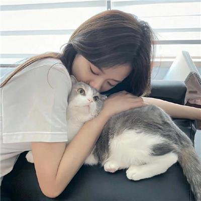 不再托腮遐思